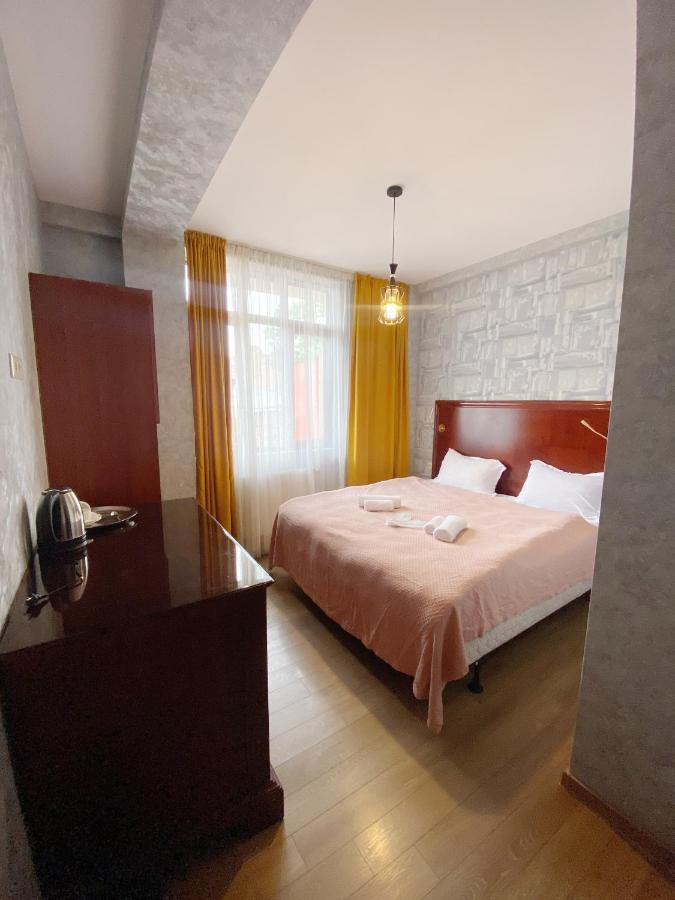 Tbilisi Central Hotel Eksteriør billede